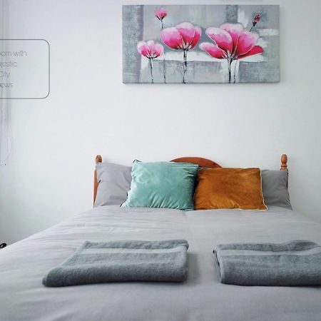 Ch Manchester City Centre Apartment - Sleeps 5 Buitenkant foto